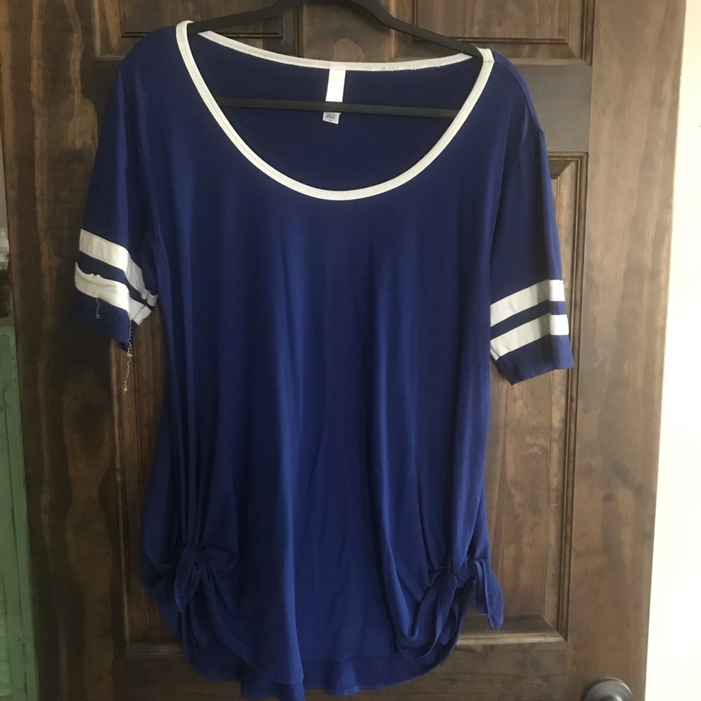 LulaRoe XS baseball tee